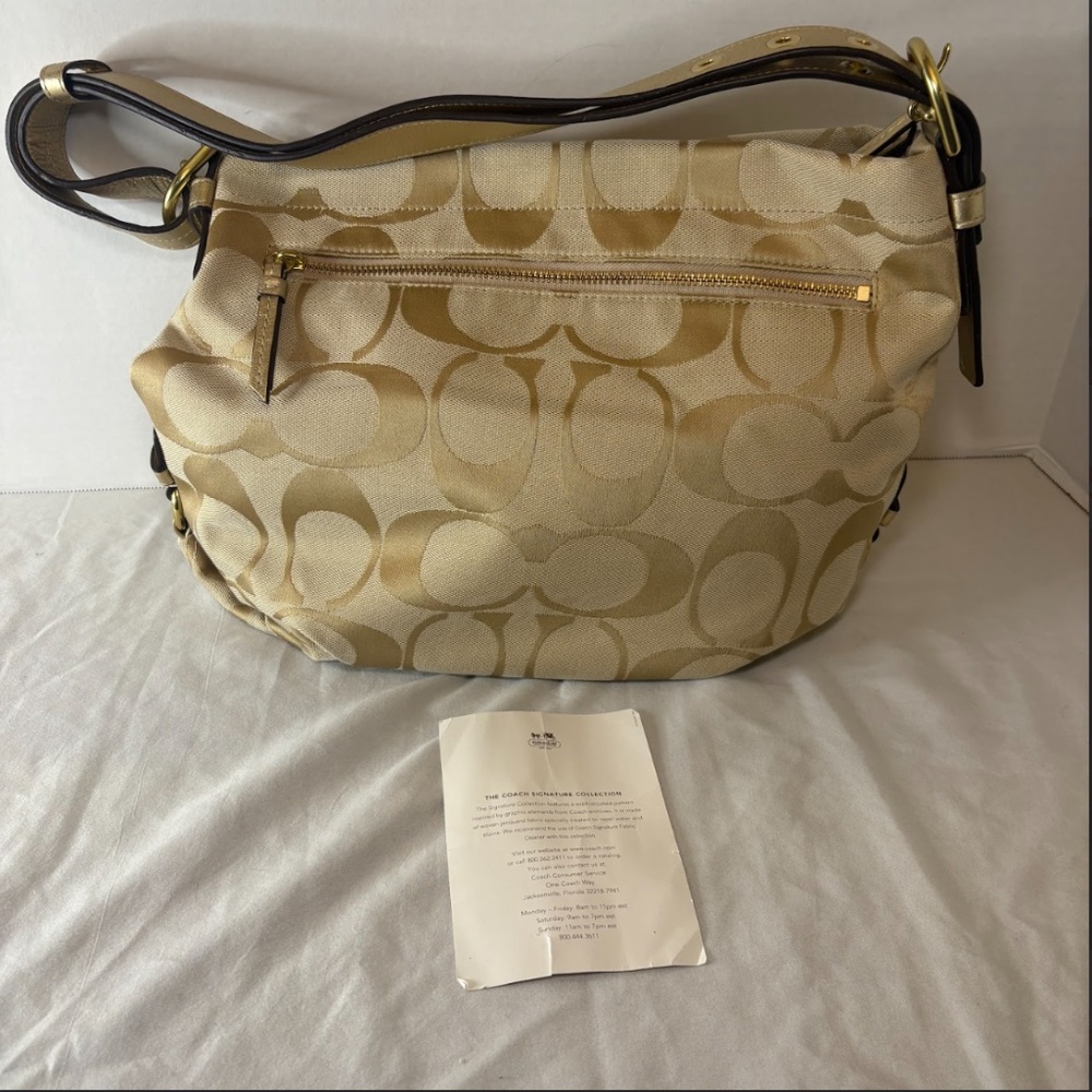 Vtg Coach 24CM Soho Signature Duffle/Shoulder Bag F15067 Tan/Pink/Gold/Metallic